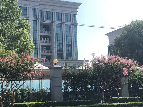深圳房產拆遷律師為您講解以租代征的行為是否屬于非法行為